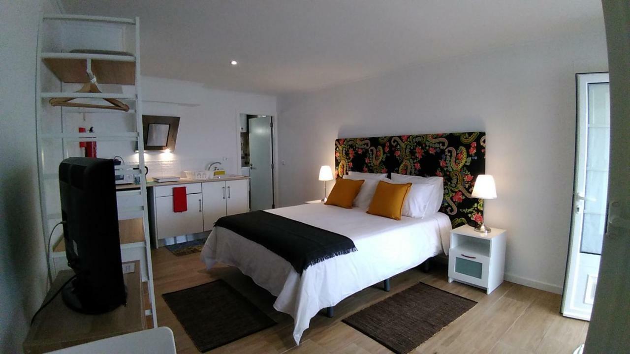 Vistalmar Sao Martinho Bed & Breakfast เซามาร์ทินโญโดปอร์โต ภายนอก รูปภาพ